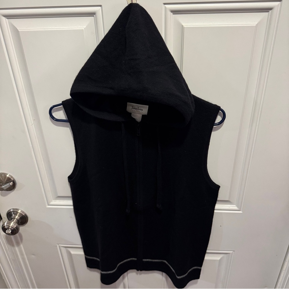 RARE Neiman Marcus Cashmere Black Hooded Zippered Vest 100% Cashmere Size L - Picture 8 of 11